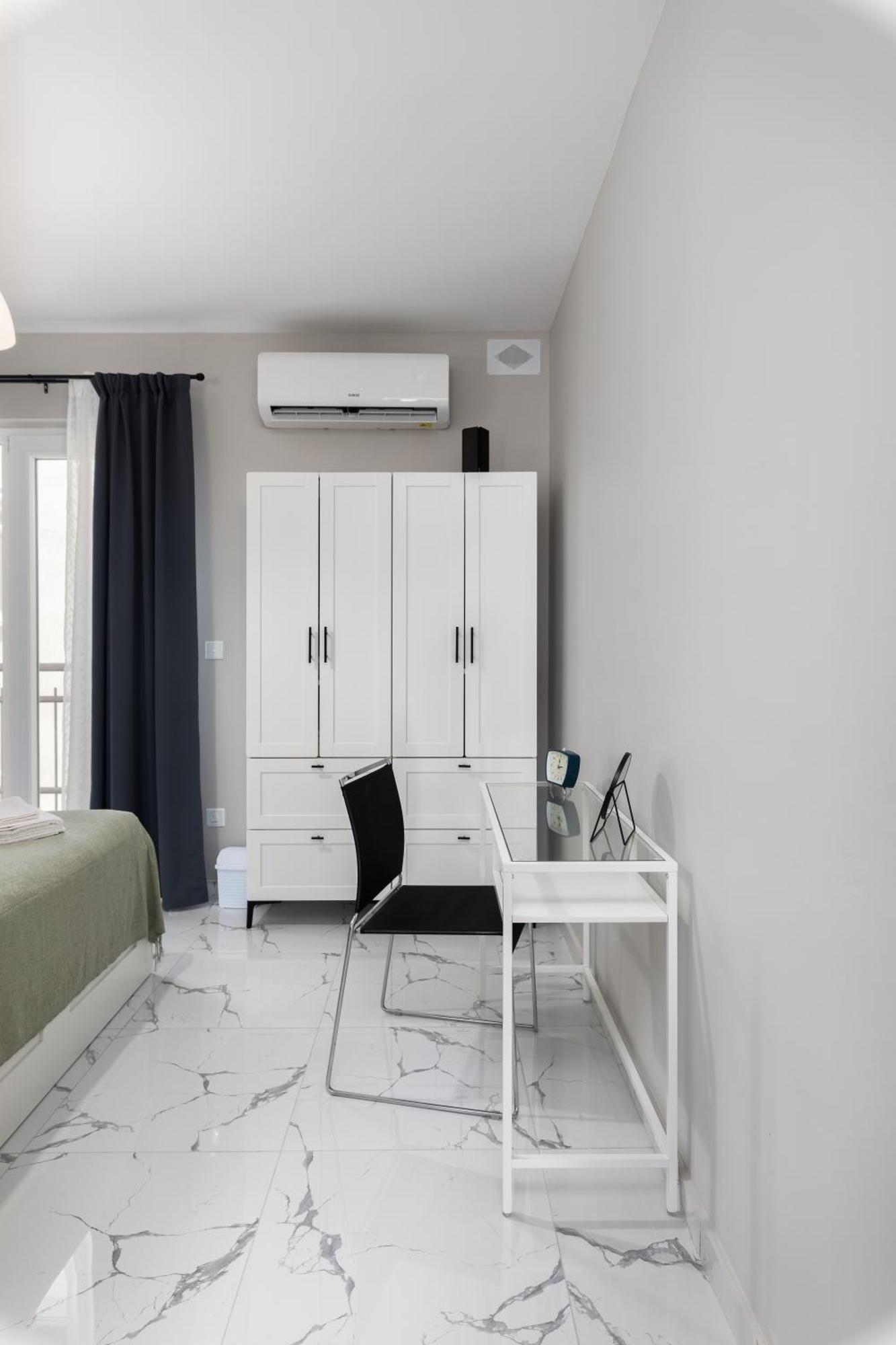 Modern 2Br Cosy Apartment With Large Terrace - Close To Manoel Island & Tigne Shopping Mall Sliema Exterior foto