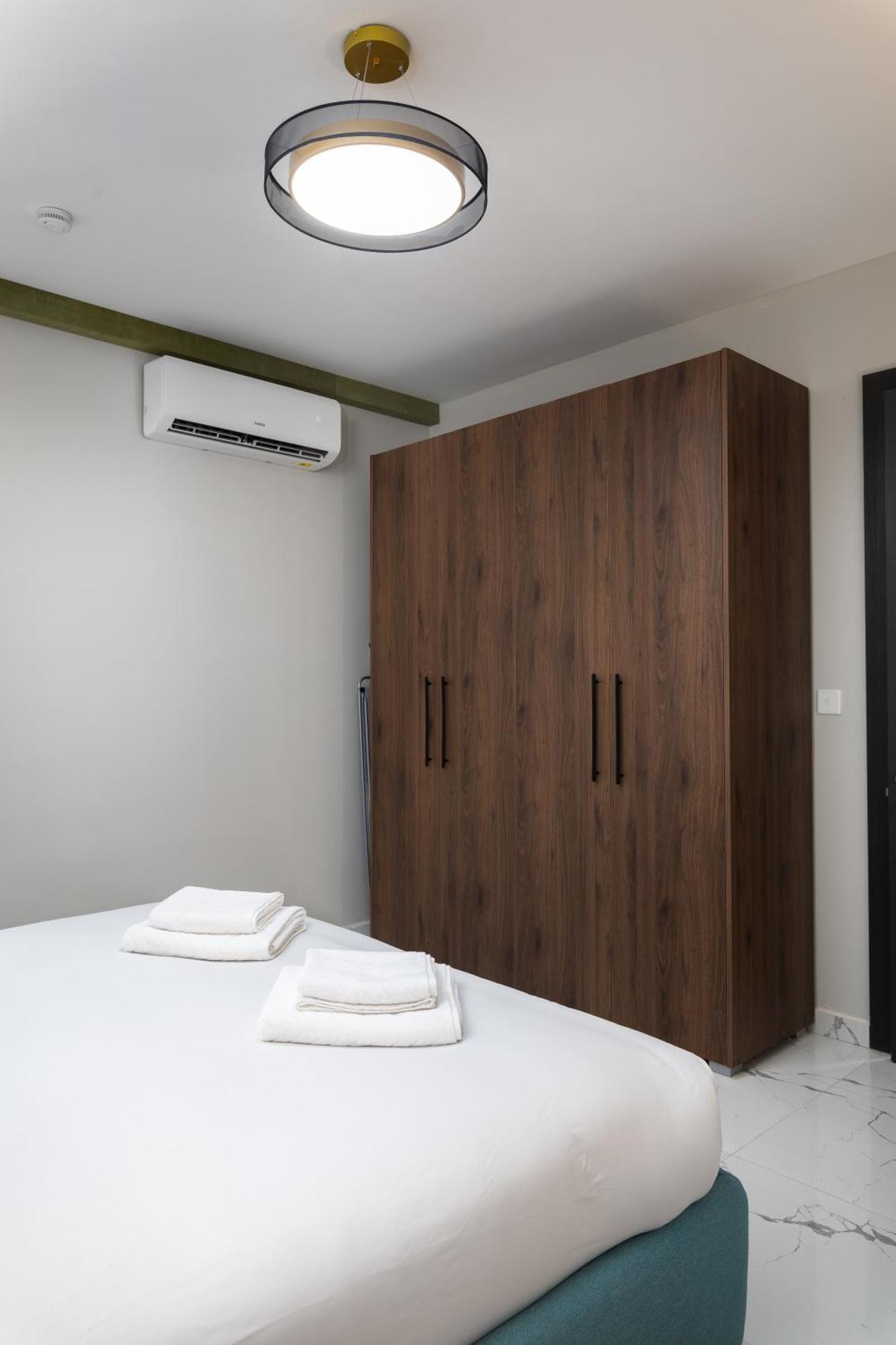 Modern 2Br Cosy Apartment With Large Terrace - Close To Manoel Island & Tigne Shopping Mall Sliema Exterior foto